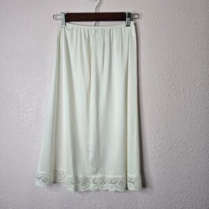 Vassarette Vintage Half Slip Ivory Lace Trim Side Slit Midi Skirt Medium Large
